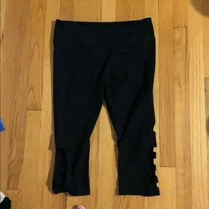 black crop leggings